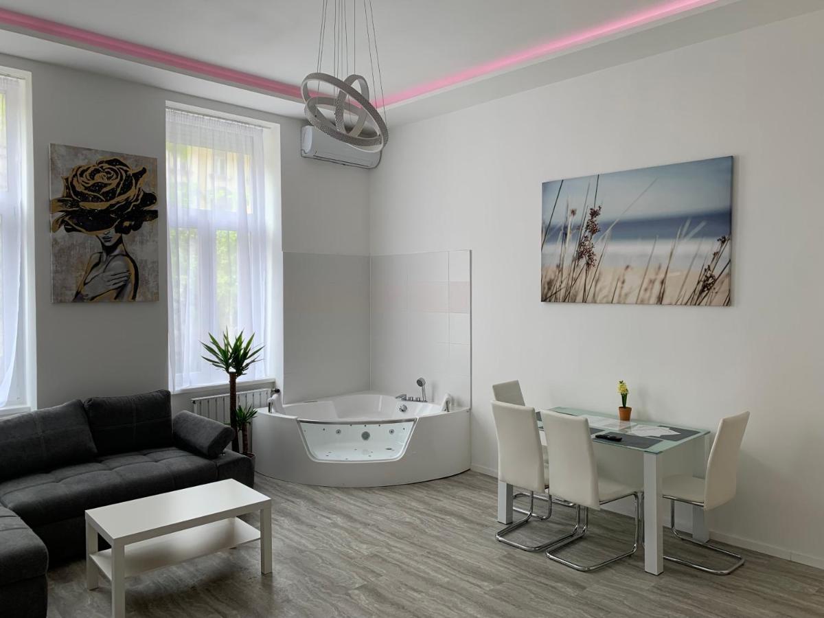 Luxury Apartment In The Central บูดาเปสต์ ภายนอก รูปภาพ