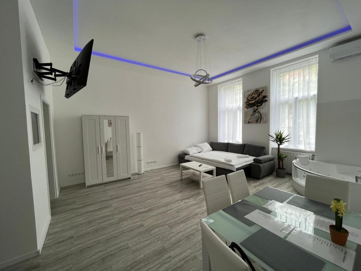 Luxury Apartment In The Central บูดาเปสต์ ภายนอก รูปภาพ